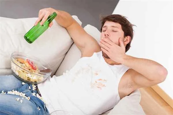 Is there a connection between asthenospermia and staying up late?