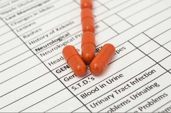 I had prostatitis and my urine turned white for several days.